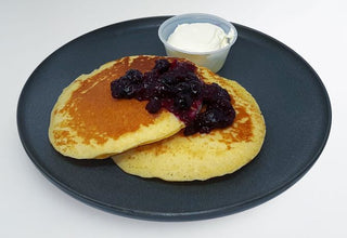 Desayuno de panqueques llenos de proteínas