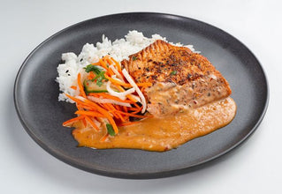 Filete de salmón asado Togarashi*